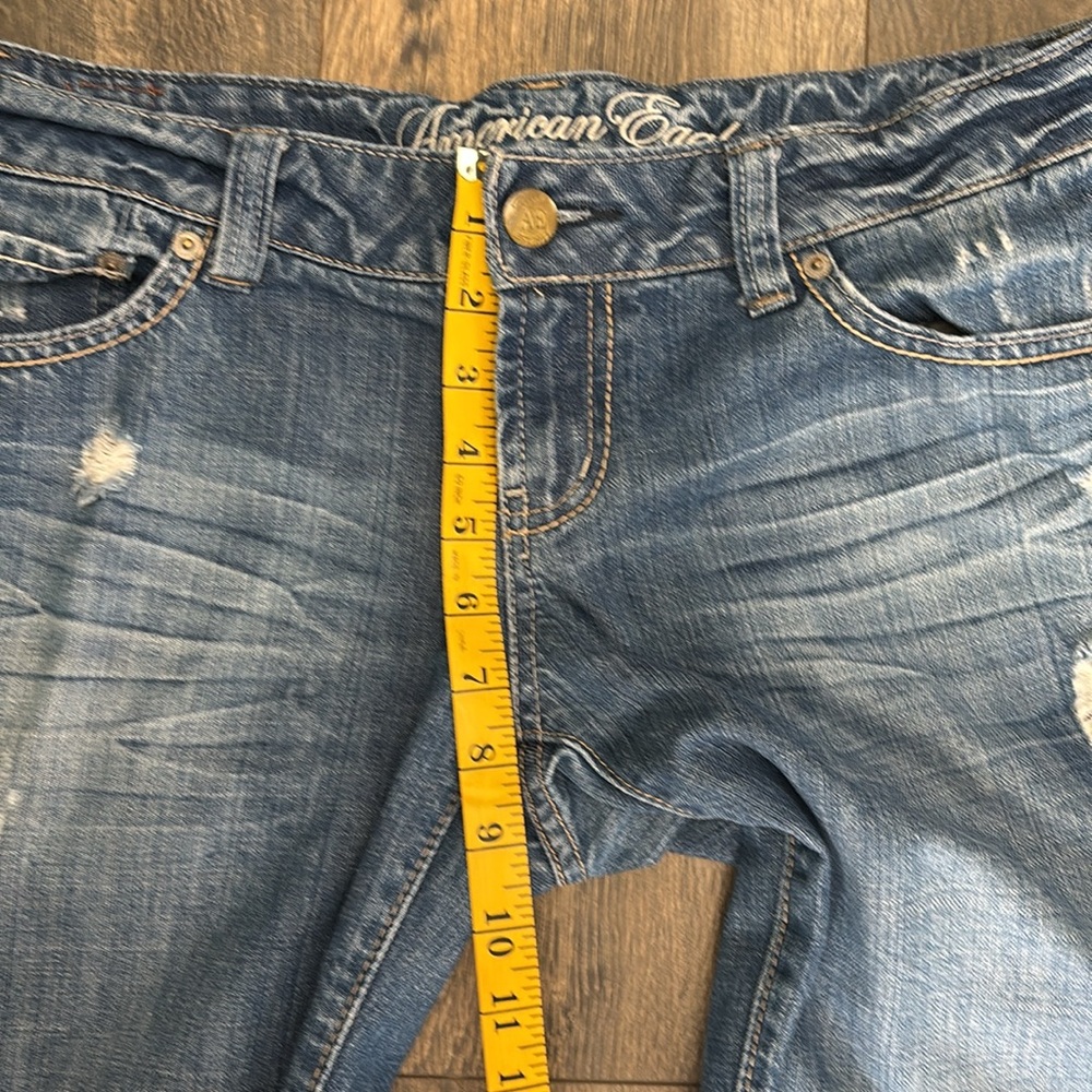 SOLD.American Eagle Low Rise Favorite Boyfriend Jean - Picture 4 of 10